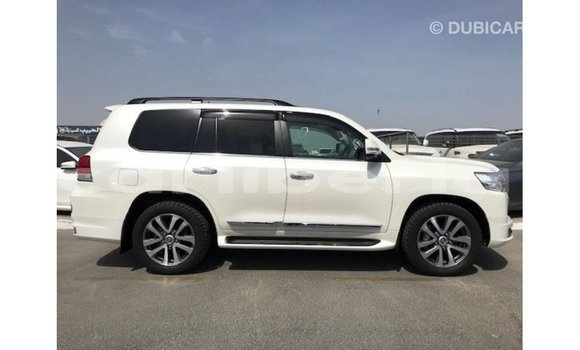 Buy Import Toyota Land Cruiser White Car in Import - Dubai in Bomi County Buy Import Toyota Land Cruiser White Car in Import - Dubai in Bomi County