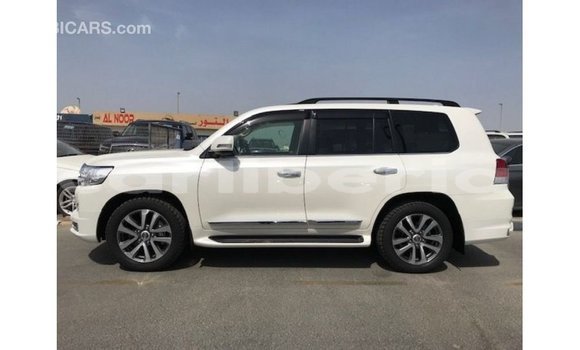 Buy Import Toyota Land Cruiser White Car in Import - Dubai in Bomi County Buy Import Toyota Land Cruiser White Car in Import - Dubai in Bomi County