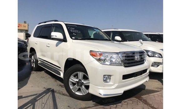 Buy Import Toyota Land Cruiser White Car in Import - Dubai in Bomi County Buy Import Toyota Land Cruiser White Car in Import - Dubai in Bomi County