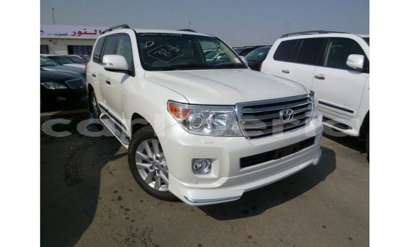 Buy Import Toyota Land Cruiser White Car in Import - Dubai in Bomi County Buy Import Toyota Land Cruiser White Car in Import - Dubai in Bomi County
