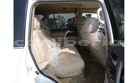Buy Import Toyota Land Cruiser White Car in Import - Dubai in Bomi County Buy Import Toyota Land Cruiser White Car in Import - Dubai in Bomi County