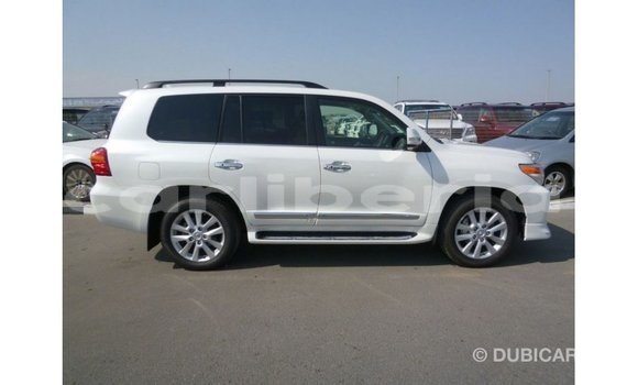 Buy Import Toyota Land Cruiser White Car in Import - Dubai in Bomi County Buy Import Toyota Land Cruiser White Car in Import - Dubai in Bomi County