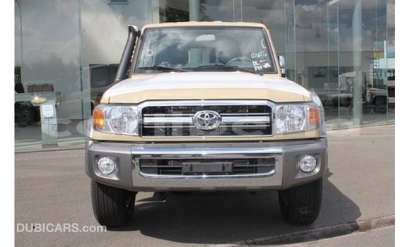 Buy Import Toyota Land Cruiser Beige Car in Import - Dubai in Bomi County Buy Import Toyota Land Cruiser Beige Car in Import - Dubai in Bomi County