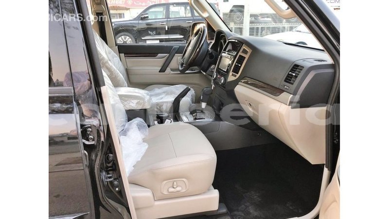 Big with watermark mitsubishi pajero bomi county import dubai 2539