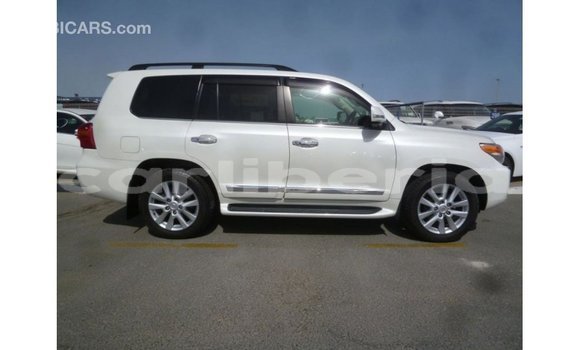 Buy Import Toyota Land Cruiser White Car in Import - Dubai in Bomi County Buy Import Toyota Land Cruiser White Car in Import - Dubai in Bomi County