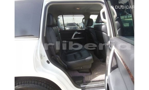 Buy Import Toyota Land Cruiser White Car in Import - Dubai in Bomi County Buy Import Toyota Land Cruiser White Car in Import - Dubai in Bomi County