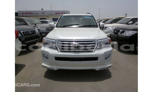 Buy Import Toyota Land Cruiser White Car in Import - Dubai in Bomi County Buy Import Toyota Land Cruiser White Car in Import - Dubai in Bomi County