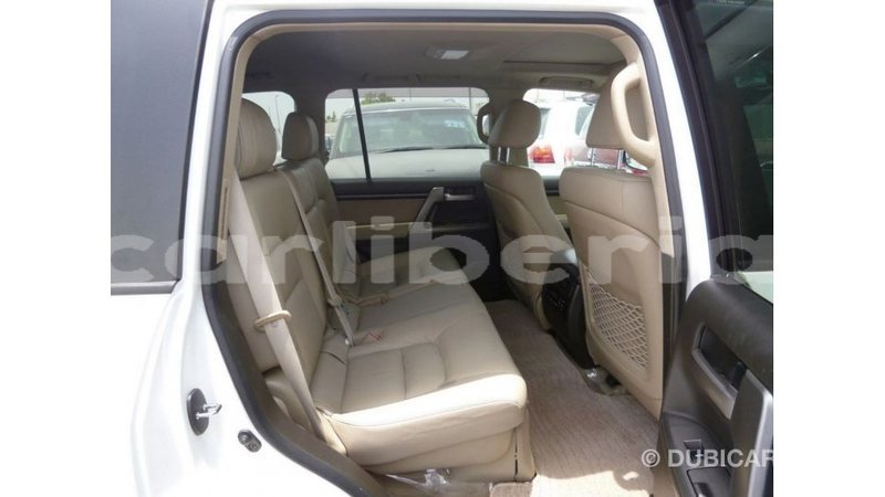 Big with watermark toyota land cruiser bomi county import dubai 2558