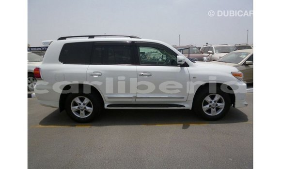 Buy Import Toyota Land Cruiser White Car in Import - Dubai in Bomi County Buy Import Toyota Land Cruiser White Car in Import - Dubai in Bomi County