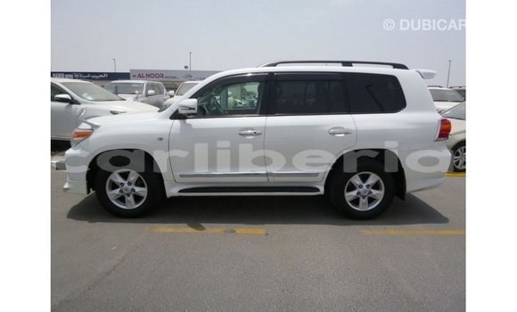 Buy Import Toyota Land Cruiser White Car in Import - Dubai in Bomi County Buy Import Toyota Land Cruiser White Car in Import - Dubai in Bomi County