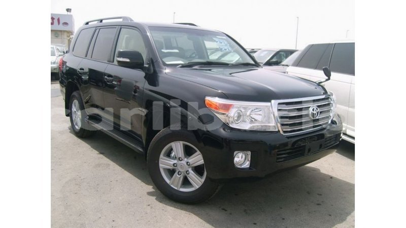 Big with watermark toyota land cruiser bomi county import dubai 2569