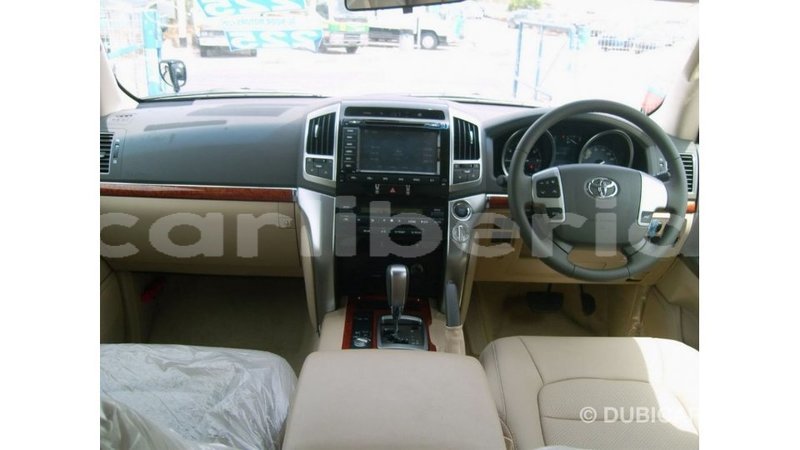 Big with watermark toyota land cruiser bomi county import dubai 2569