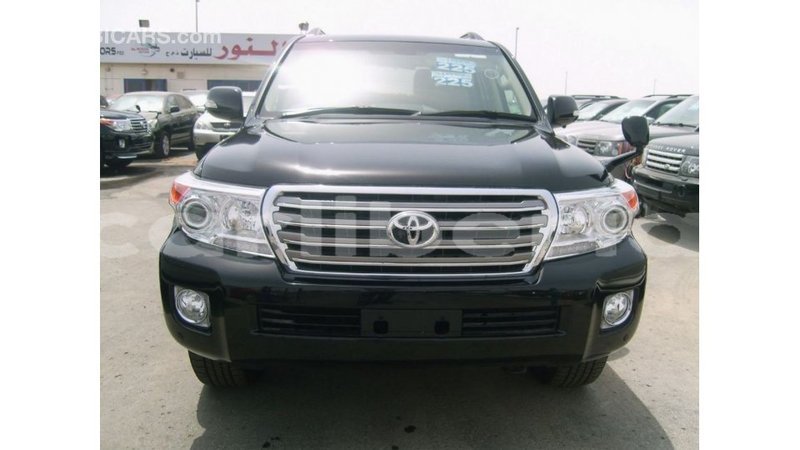 Big with watermark toyota land cruiser bomi county import dubai 2569