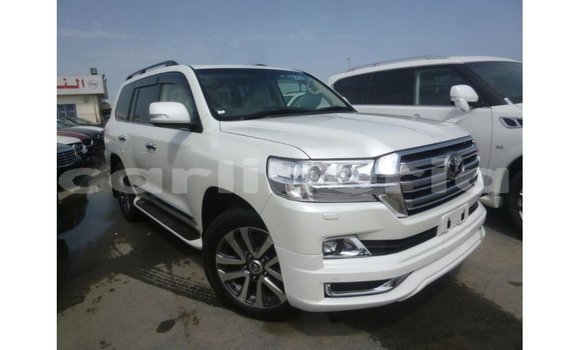 Buy Import Toyota Land Cruiser White Car in Import - Dubai in Bomi County Buy Import Toyota Land Cruiser White Car in Import - Dubai in Bomi County