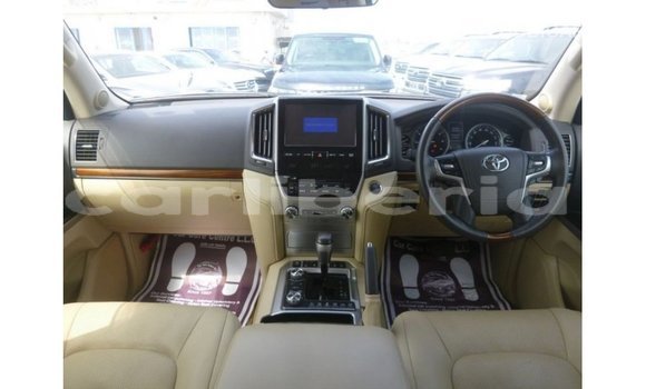 Buy Import Toyota Land Cruiser White Car in Import - Dubai in Bomi County Buy Import Toyota Land Cruiser White Car in Import - Dubai in Bomi County
