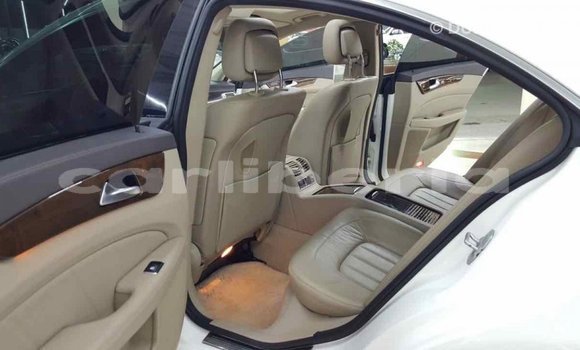 Buy Import Mercedes-Benz 190 (W201) White Car in Import - Dubai in Bomi County