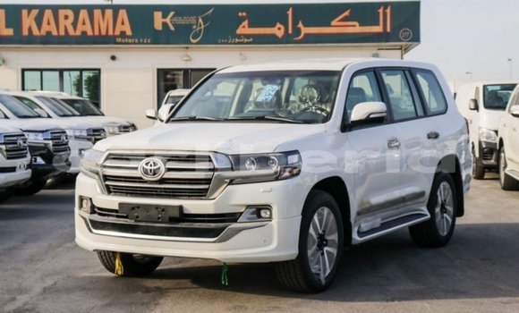 Buy Import Toyota Land Cruiser White Car in Import - Dubai in Bomi County Buy Import Toyota Land Cruiser White Car in Import - Dubai in Bomi County