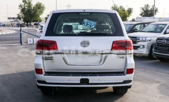 Buy Import Toyota Land Cruiser White Car in Import - Dubai in Bomi County Buy Import Toyota Land Cruiser White Car in Import - Dubai in Bomi County