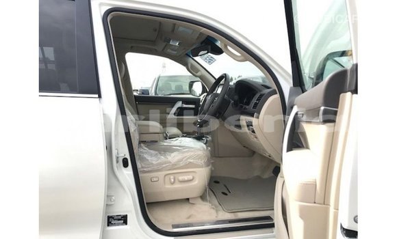 Buy Import Toyota Land Cruiser White Car in Import - Dubai in Bomi County Buy Import Toyota Land Cruiser White Car in Import - Dubai in Bomi County