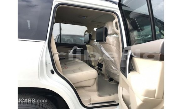Buy Import Toyota Land Cruiser White Car in Import - Dubai in Bomi County Buy Import Toyota Land Cruiser White Car in Import - Dubai in Bomi County