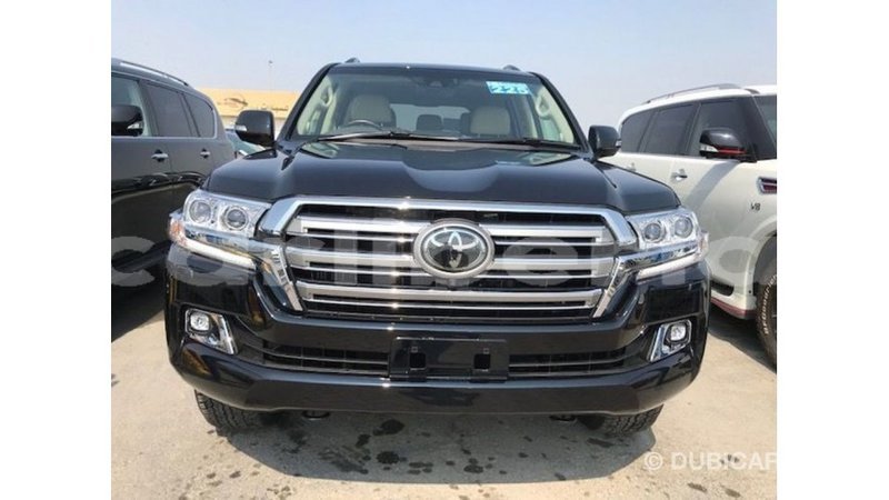 Big with watermark toyota land cruiser bomi county import dubai 2602
