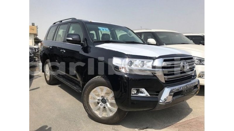 Big with watermark toyota land cruiser bomi county import dubai 2608