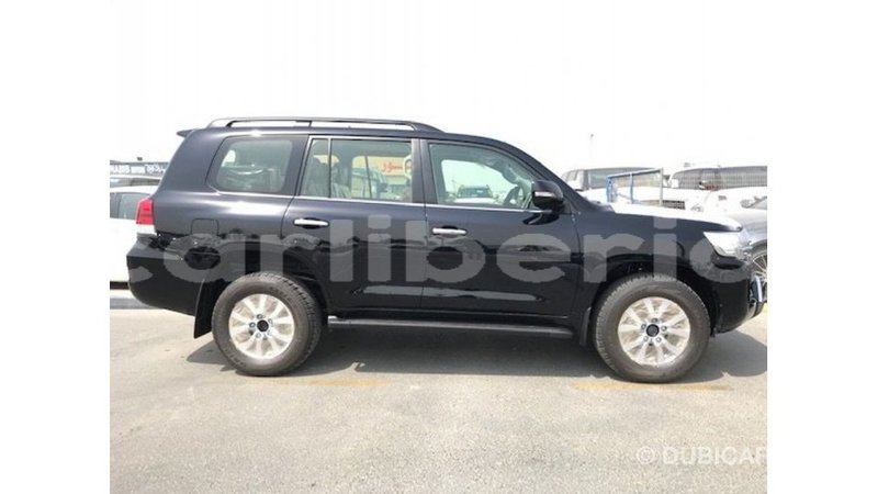 Big with watermark toyota land cruiser bomi county import dubai 2608