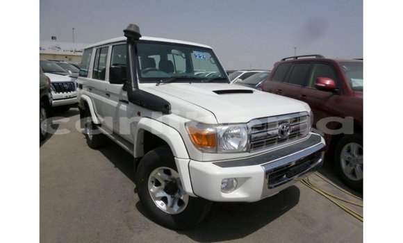 Buy Import Toyota Land Cruiser White Car in Import - Dubai in Bomi County Buy Import Toyota Land Cruiser White Car in Import - Dubai in Bomi County