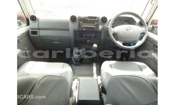 Buy Import Toyota Land Cruiser White Car in Import - Dubai in Bomi County Buy Import Toyota Land Cruiser White Car in Import - Dubai in Bomi County