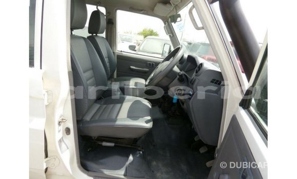 Buy Import Toyota Land Cruiser White Car in Import - Dubai in Bomi County Buy Import Toyota Land Cruiser White Car in Import - Dubai in Bomi County