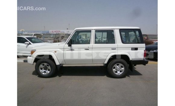 Buy Import Toyota Land Cruiser White Car in Import - Dubai in Bomi County Buy Import Toyota Land Cruiser White Car in Import - Dubai in Bomi County