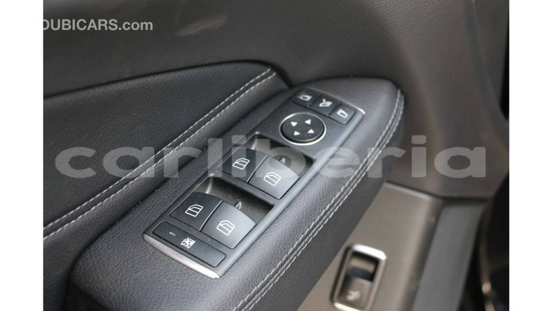 Big with watermark mercedes benz 190 bomi county import dubai 2621