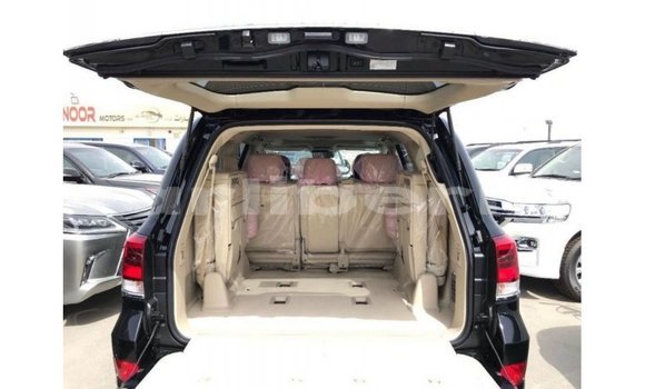 Buy Import Toyota Land Cruiser Black Car in Import - Dubai in Bomi County Buy Import Toyota Land Cruiser Black Car in Import - Dubai in Bomi County
