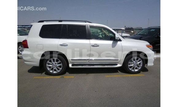Buy Import Toyota Land Cruiser White Car in Import - Dubai in Bomi County Buy Import Toyota Land Cruiser White Car in Import - Dubai in Bomi County