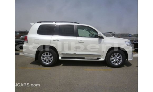 Buy Import Toyota Land Cruiser White Car in Import - Dubai in Bomi County Buy Import Toyota Land Cruiser White Car in Import - Dubai in Bomi County