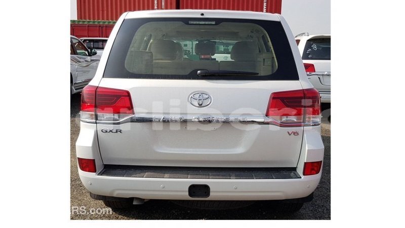 Big with watermark toyota land cruiser bomi county import dubai 2630