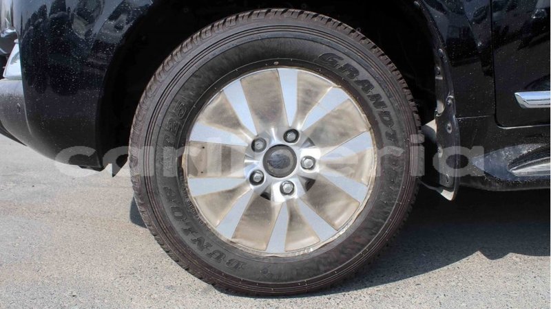 Big with watermark toyota land cruiser bomi county import dubai 2631