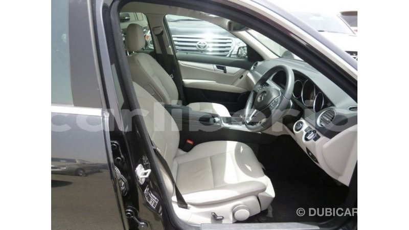 Big with watermark mercedes benz 190 bomi county import dubai 2633