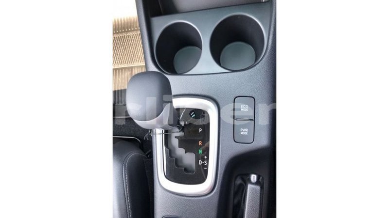 Big with watermark toyota hilux bomi county import dubai 2641