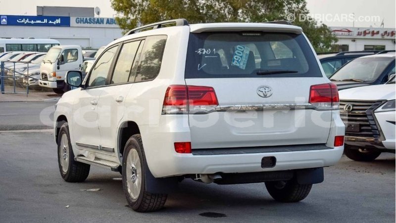 Big with watermark toyota land cruiser bomi county import dubai 2650