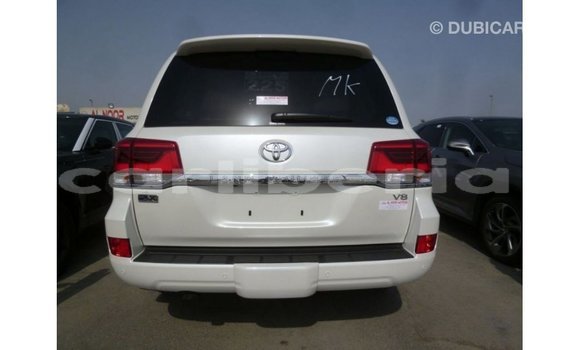 Buy Import Toyota Land Cruiser White Car in Import - Dubai in Bomi County Buy Import Toyota Land Cruiser White Car in Import - Dubai in Bomi County