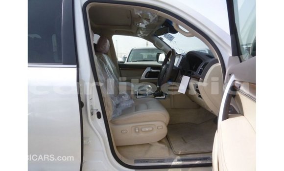 Buy Import Toyota Land Cruiser White Car in Import - Dubai in Bomi County Buy Import Toyota Land Cruiser White Car in Import - Dubai in Bomi County