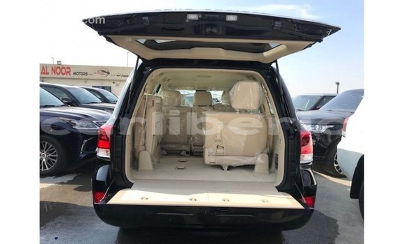 Buy Import Toyota Land Cruiser Black Car in Import - Dubai in Bomi County Buy Import Toyota Land Cruiser Black Car in Import - Dubai in Bomi County