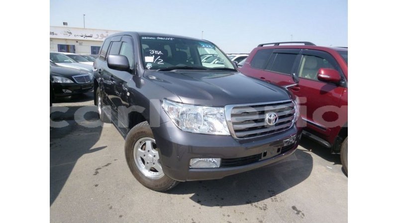 Big with watermark toyota land cruiser bomi county import dubai 2664
