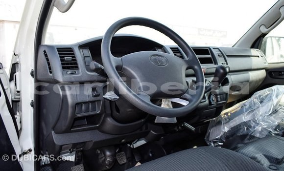 Buy Import Toyota Hiace White Car in Import - Dubai in Bomi County Buy Import Toyota Hiace White Car in Import - Dubai in Bomi County