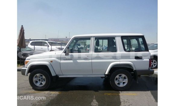 Buy Import Toyota Land Cruiser White Car in Import - Dubai in Bomi County Buy Import Toyota Land Cruiser White Car in Import - Dubai in Bomi County