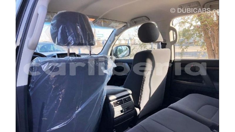 Big with watermark toyota land cruiser bomi county import dubai 2667