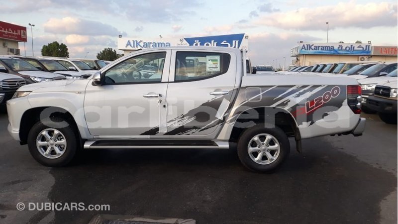 Big with watermark mitsubishi l200 bomi county import dubai 2681