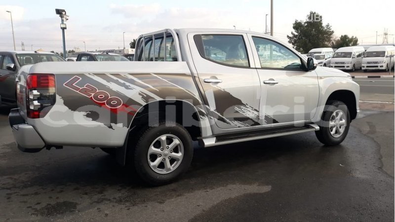 Big with watermark mitsubishi l200 bomi county import dubai 2681