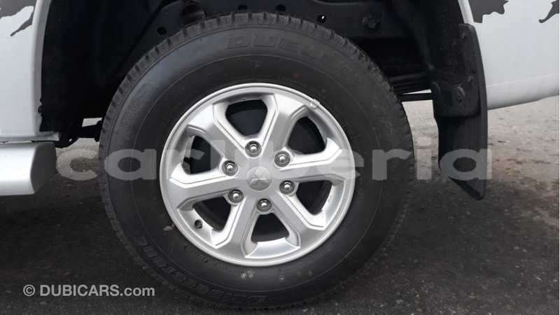 Big with watermark mitsubishi l200 bomi county import dubai 2681